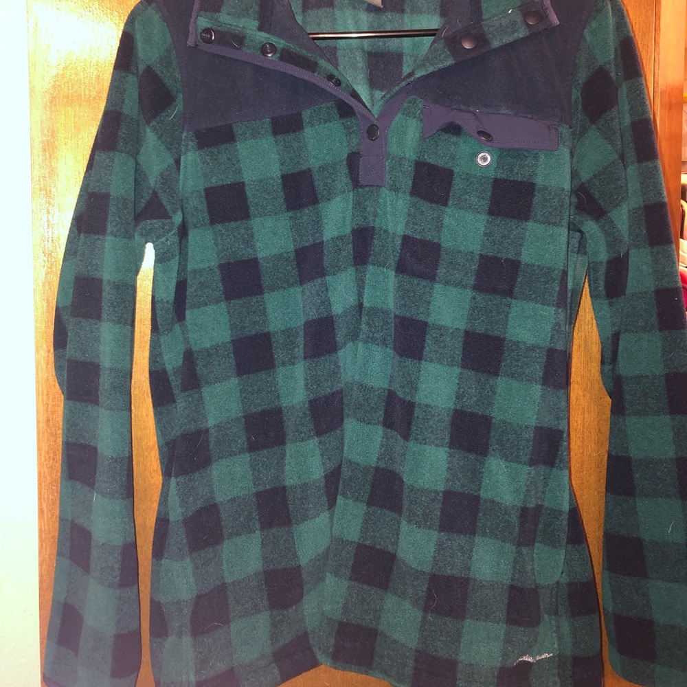Fleece pull over worn twice perfect condition.